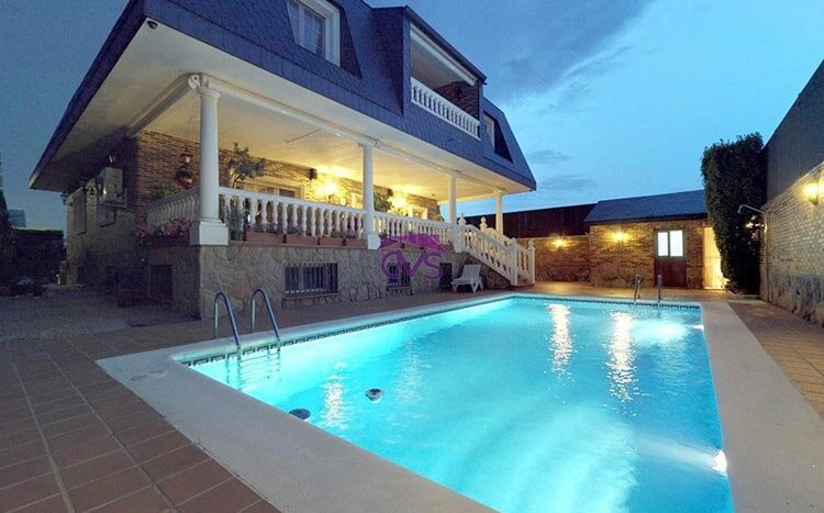 Visado dorado con inversión inmobiliaria.